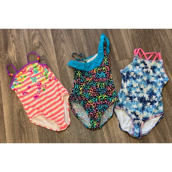 GIRLS SWIMSUIT ONE PIECE MIXED LOT SIZE 7 TROPICAL FLORAL ANIMAL PRINT SWIMWEAR - Picture 1 of 7